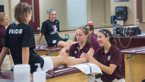 What Colleges Offer Athletic Training: Exploring the Intersection of Sports and Education